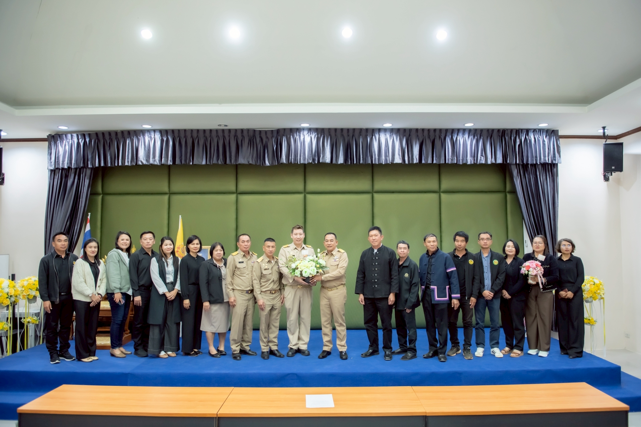 ต้อนรับคณะจากเทศบาลตำบลป่าเมี่ยง อ.ดอยสะเก็ด จ.เชียงใหม่ ในโอกาสเดินทางมาส่ง นายมนต์สันต์ เจียงเมธีจิตต์ ตำแหน่ง นักวิชาการจัดเก็บรายได้ชำนาญการ สังกัด เทศบาลตำบลป่าเมี่ยง ซึ่งได้โอน(ย้าย) มาดำรงตำแหน่ง นักวิชาการจัดเก็บรายได้ชำนาญการสังกัด เทศบาลตำบลสันผีเสื้อ