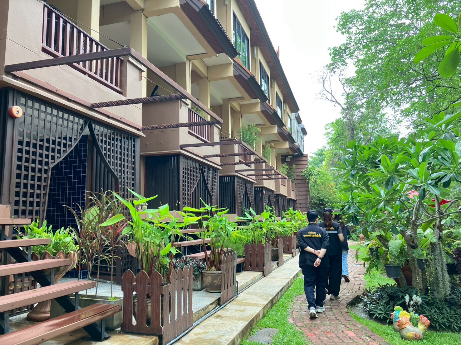 วันที่ 30 เมษายน 2569 เทศบาลตำบลสันผีเสื้อ ออกตรวจมาตรฐานสถานประกอบกิจการที่ขอรับและต่ออายุใบอนุญาตฯตามพระราชบัญญัติการสาธารณสุข พ.ศ. 2535