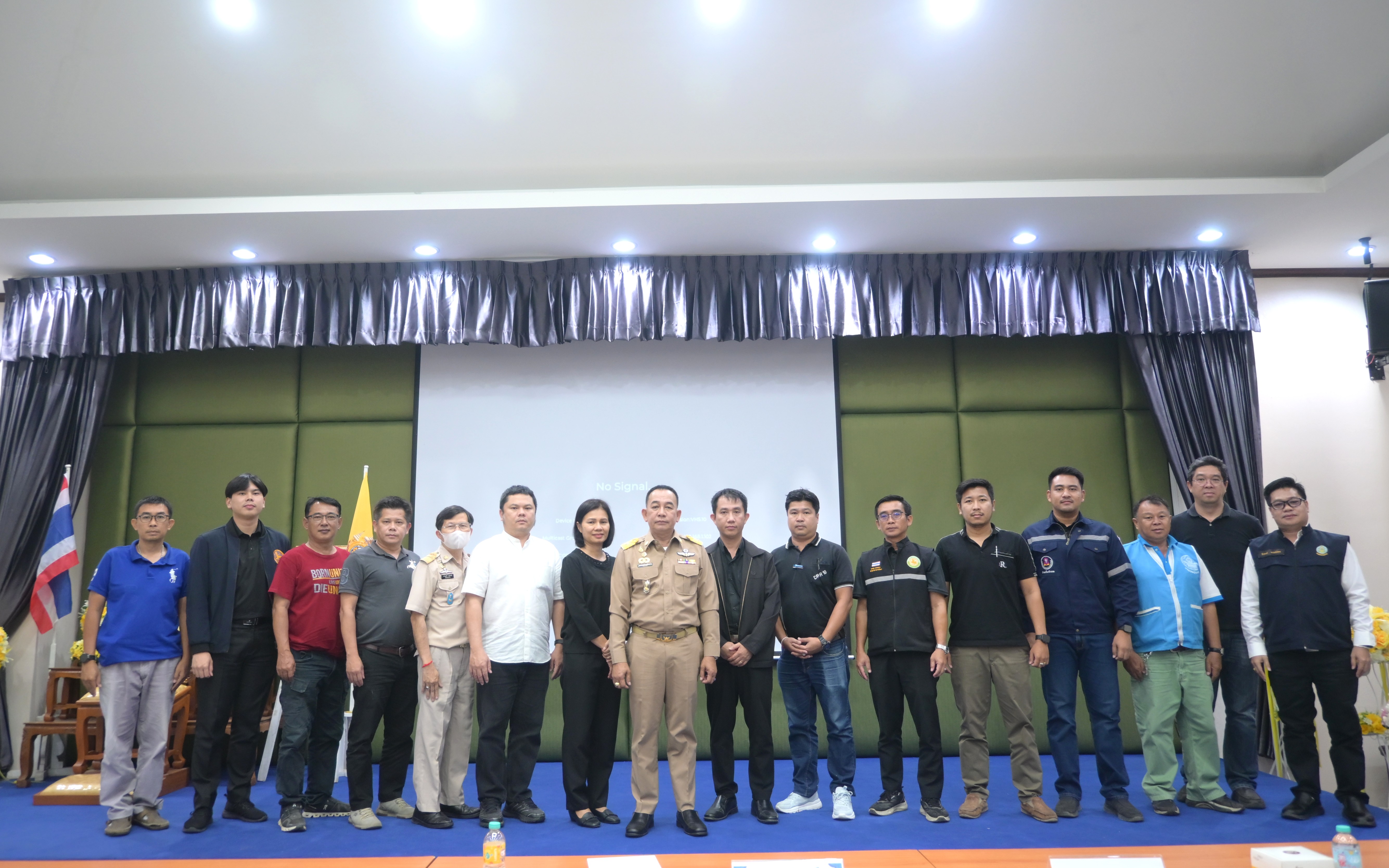 การประชุมติดตามการแก้ไขปัญหาน้ำท่วมภายในหมู่บ้านธนาวัลย์ หมู่ที่ 8 ต.สันผีเสื้อ อ.เมืองเชียงใหม่ จ.เชียงใหม่