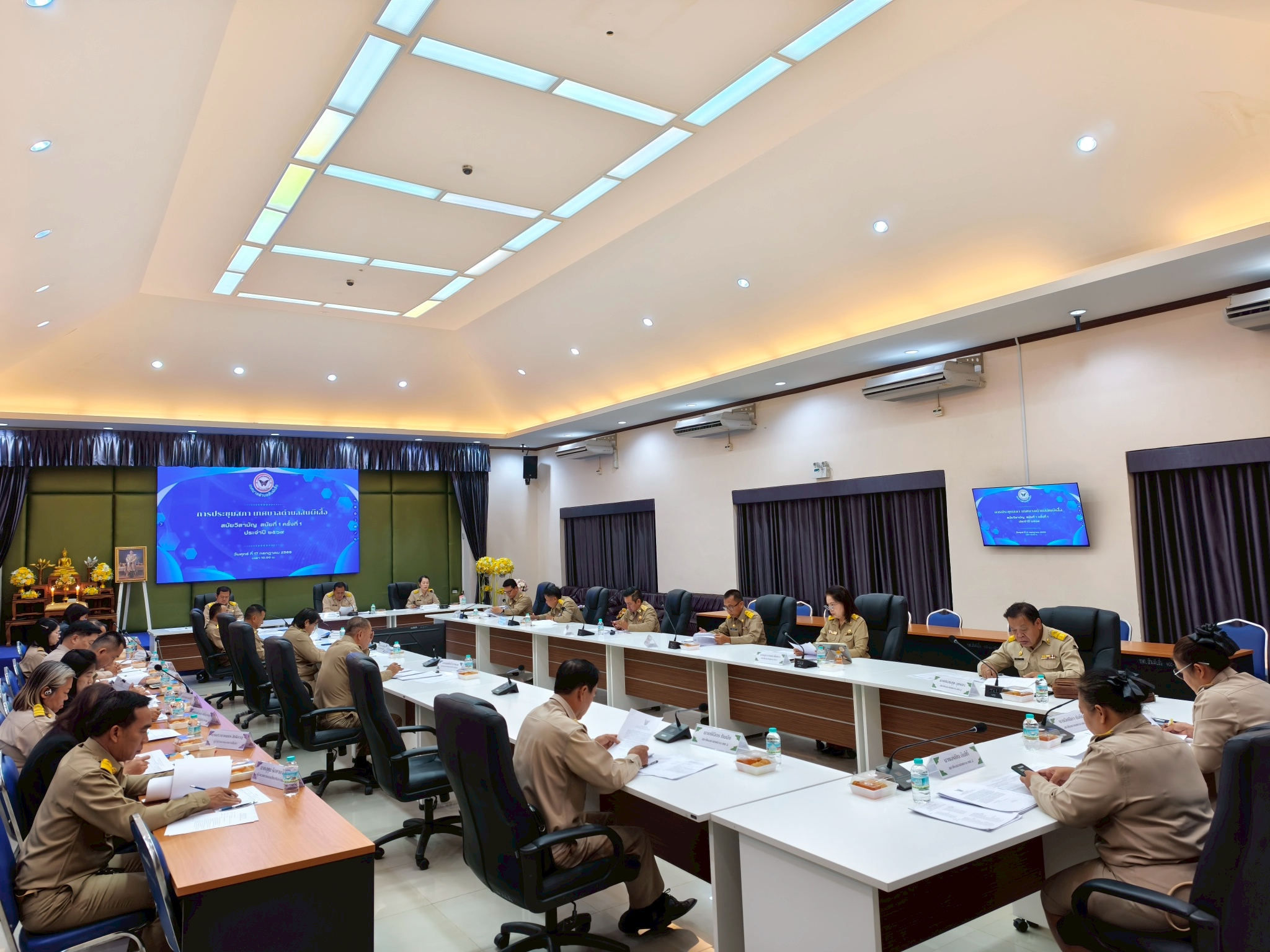 การประชุมสภาเทศบาลตำบลสันผีเสื้อ สมัยวิสามัญ สมัยที่ 1 ครั้งที่ 1 ประจำปี พ.ศ.2569