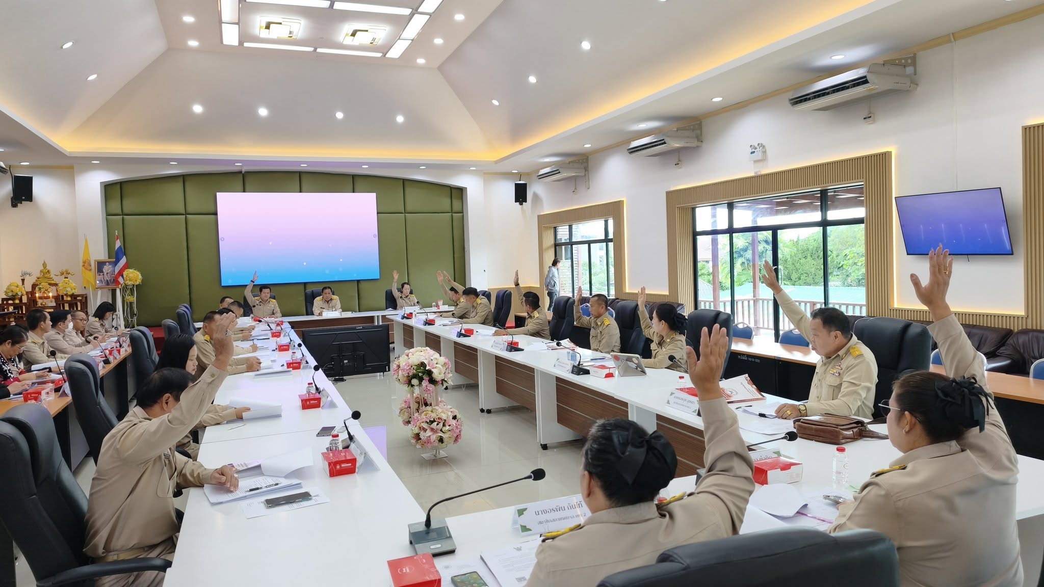 การประชุมสภาเทศบาลตำบลสันผีเสื้อ สมัยวิสามัญ สมัยที่ 2 ครั้งที่ 1 ประจำปี พ.ศ.2569